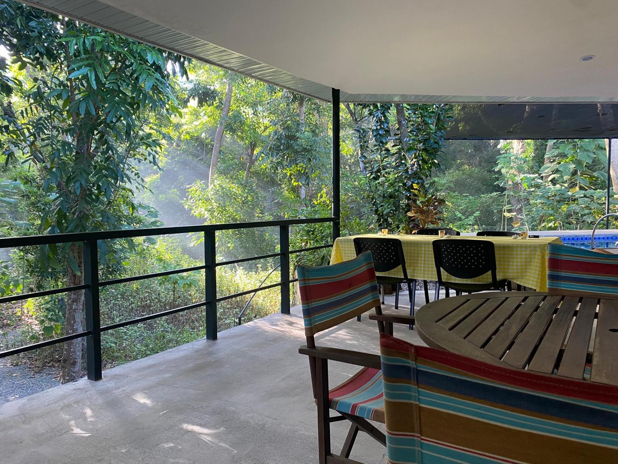 Balai Benedicere Bed & Breakfast Bacnotan Buitenkant foto