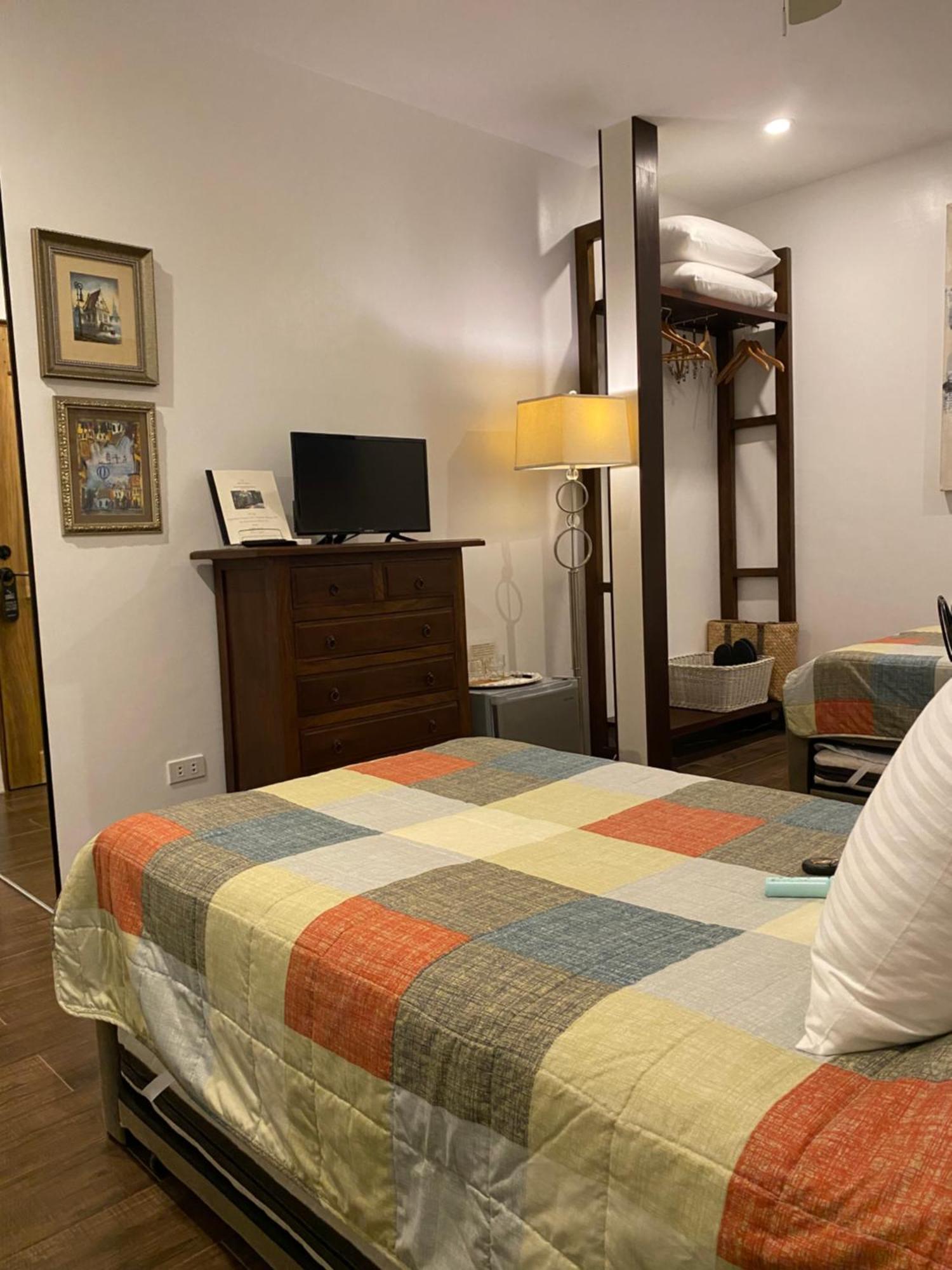 Balai Benedicere Bed & Breakfast Bacnotan Buitenkant foto