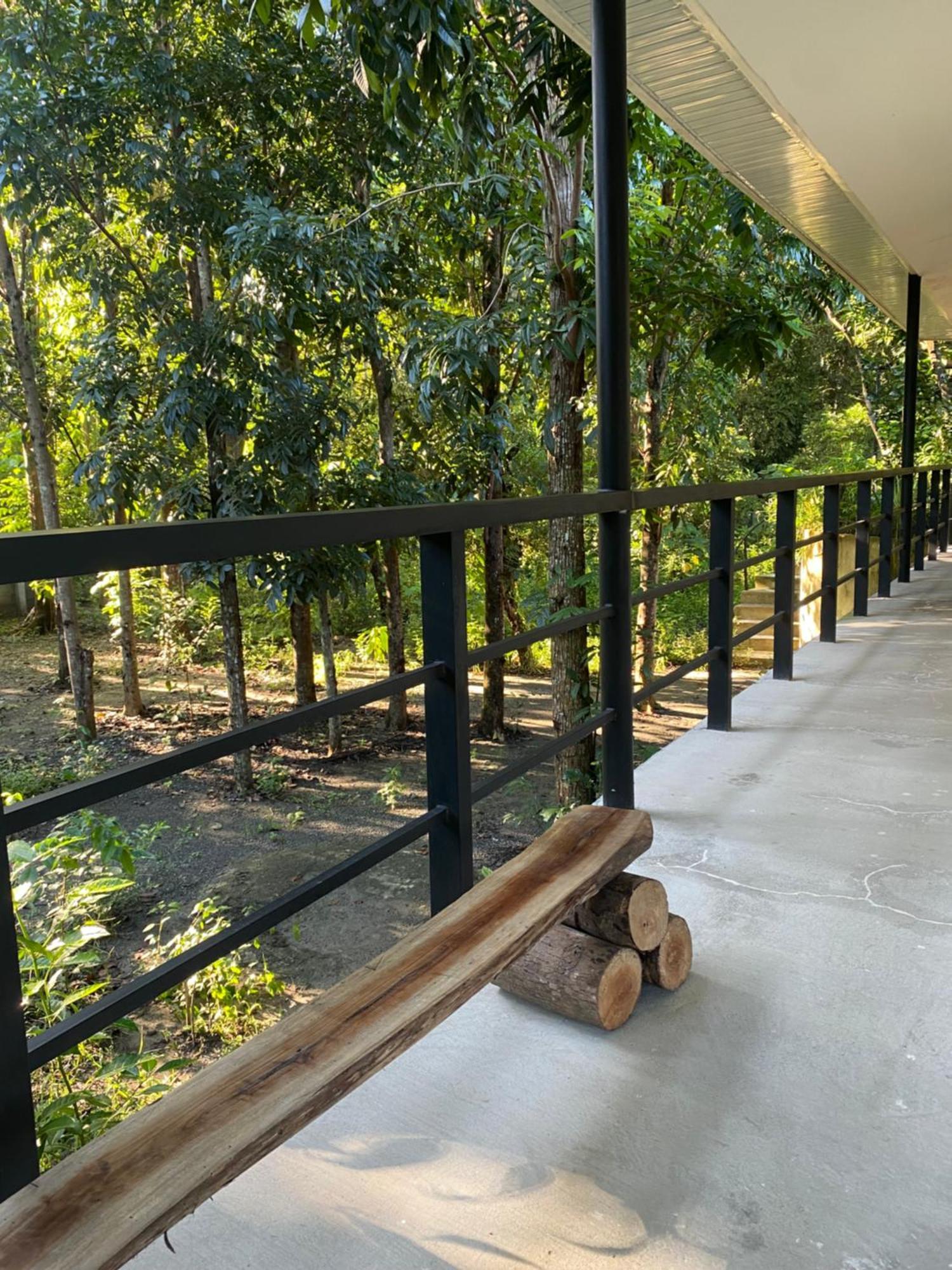 Balai Benedicere Bed & Breakfast Bacnotan Buitenkant foto